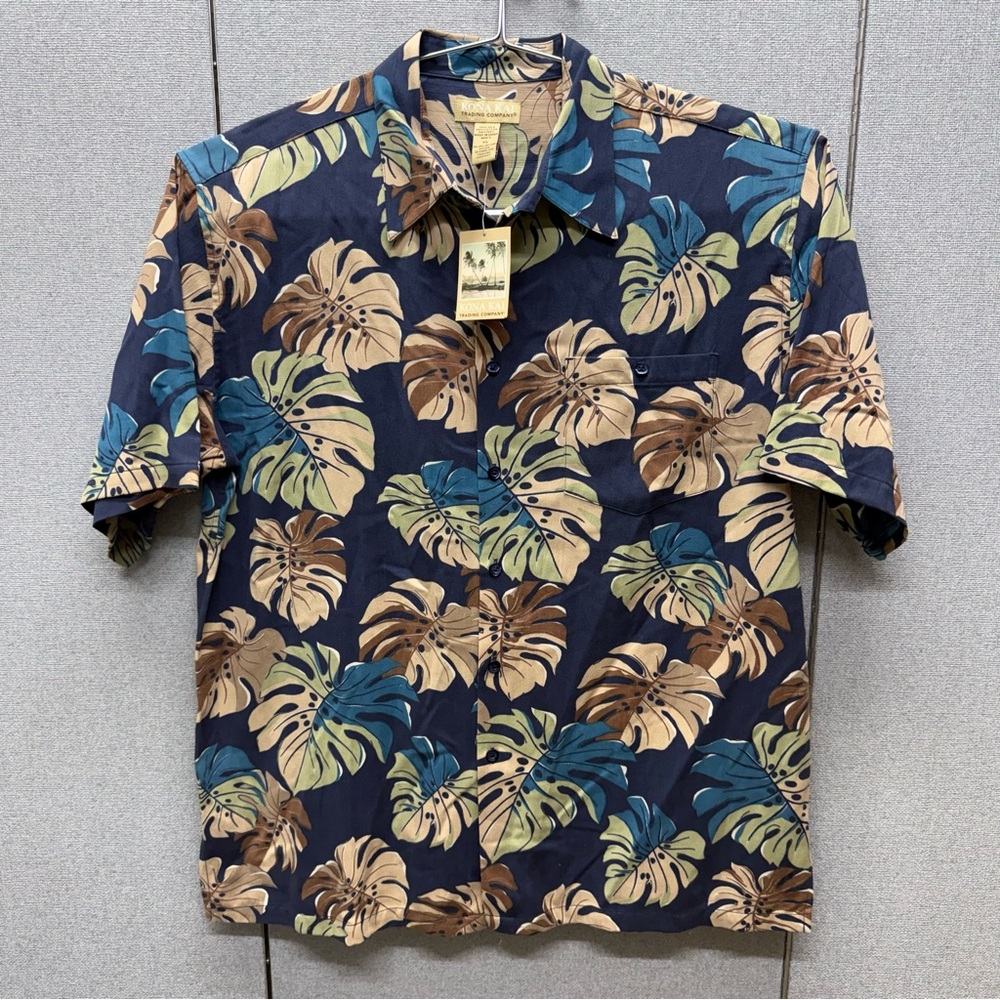 Kona Kai Short Sleeve Hawaiian Shirt
Men's Size Large Silk Blend